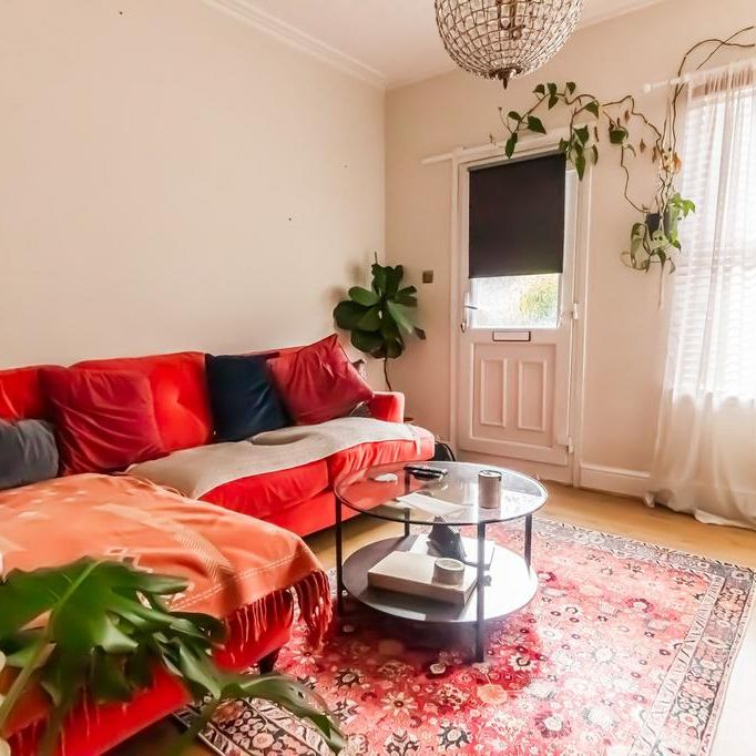 2 bedroom terraced house to rent - Photo 1