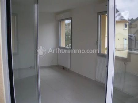 Location Appartement 4 pièces 82 m2 à Seloncourt - Photo 5