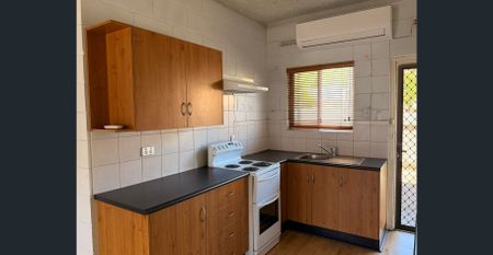 A Sophisticated and Seamless Retreat Pet-Friendly Unit in Lower Mitcham - Photo 4