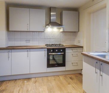 Bath Road, Kettering - Photo 2