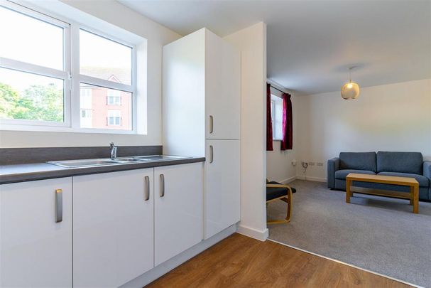 2 bedroom house to rent - Photo 1