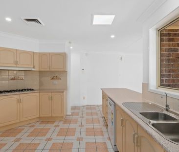 Spacious Family Home - Photo 4