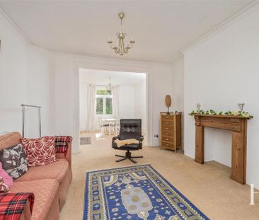 2 bedroom maisonette to rent - Photo 2