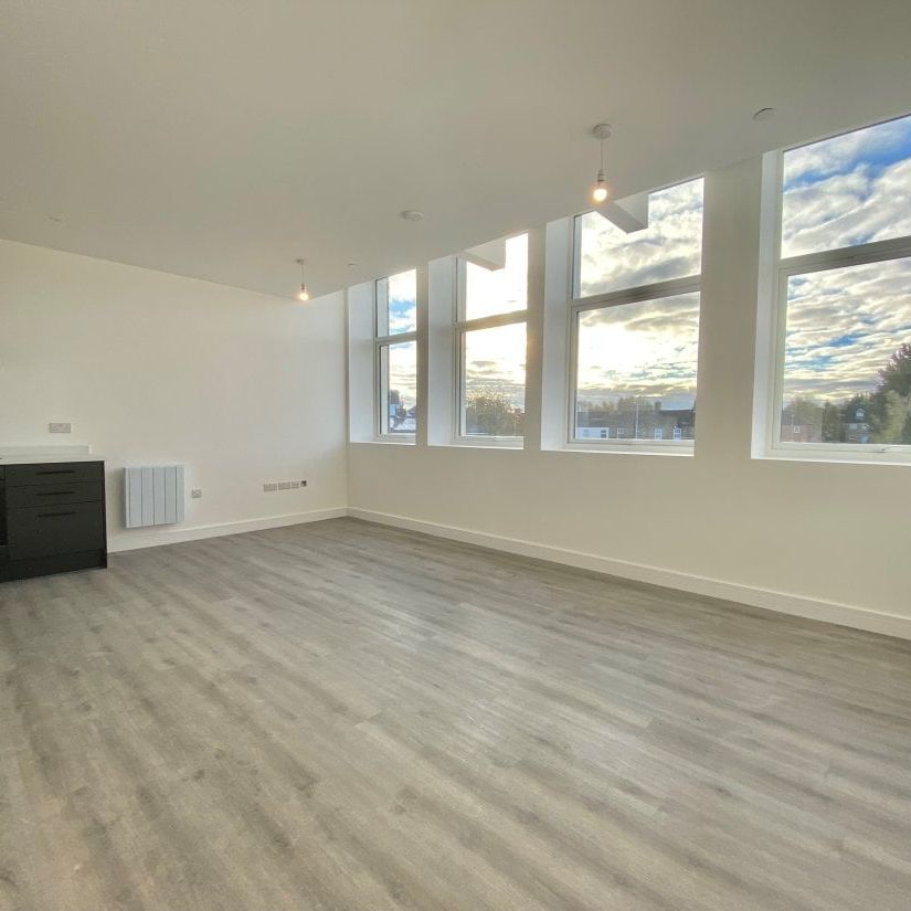 Peterborough - Photo 1