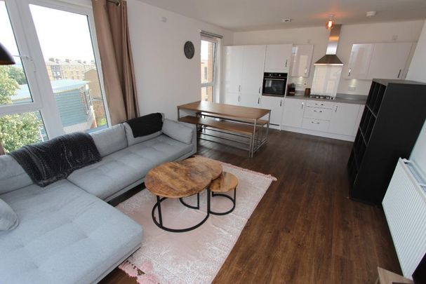 2 bedroom flat to rent - Photo 1