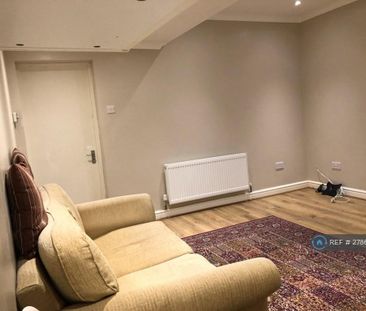 4 bedroom detached house to rent - Photo 1