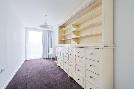 4 bedroom flat to rent - Photo 3