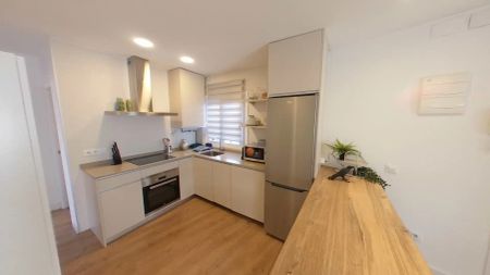 Piso de alquiler en Calle de San Valeriano, Bellas Vistas - Photo 5