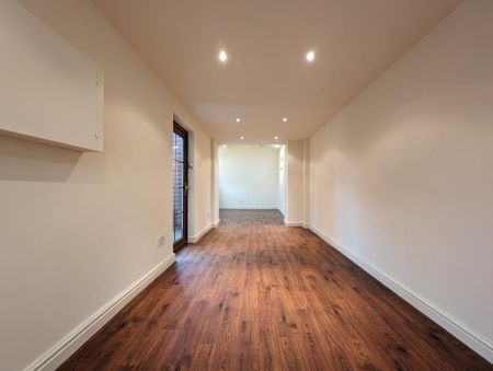 3 bedroom detached house to rent - Photo 2