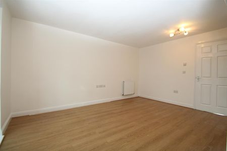 Milton Place, High Wycombe - Photo 3