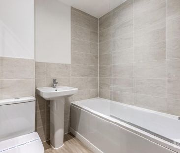 2 bedroom semi-detached house to rent - Photo 4