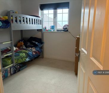 2 bedroom semi-detached house to rent - Photo 5