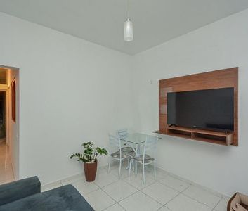 Casa para alugar com 480m², 8 quartos e 8 vagas - Foto 1