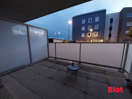 Location Appartement 2 pièces 46m² CHARTRES DE BRETAGNE 35131 - Photo 5