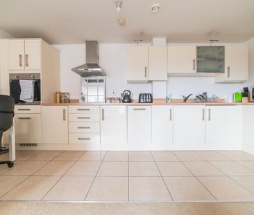 Dubrovnik House, Cardiff Bay - Photo 5