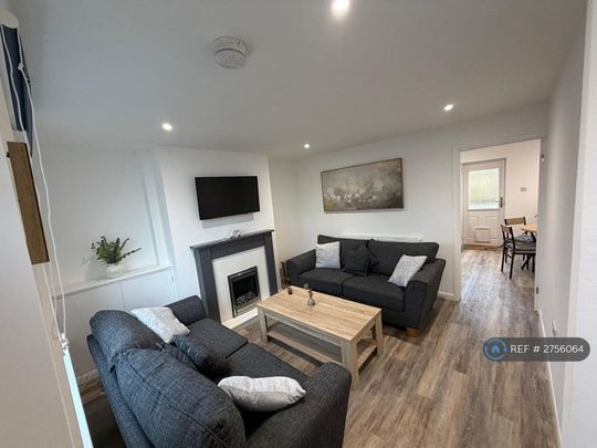 2 bedroom terraced house to rent - Photo 1