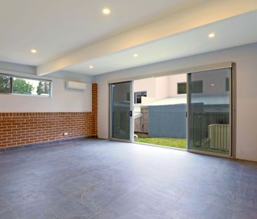 Bright & Modern Studio in a Super Convenient Carlingford Location! - Photo 1