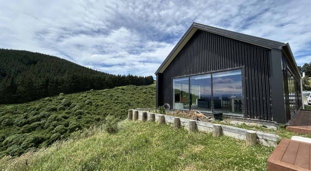 Hilltop haven - Photo 1