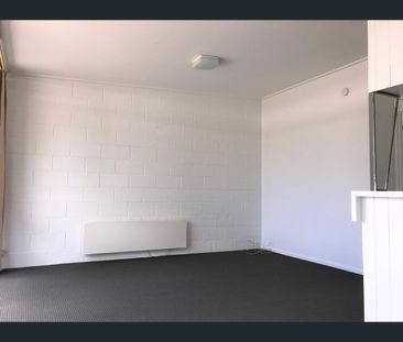 3/8 Hillford Street, Newcomb, Vic 3219 - Photo 5