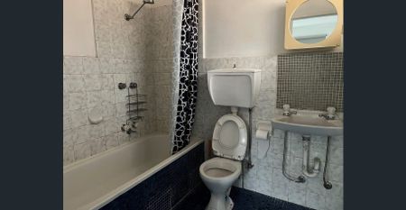 One Bedroom Apartment - Photo 5