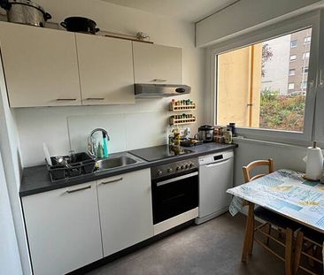 A louer superbe Appartement type F2 avec Ascenseur - Photo 2