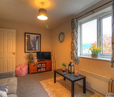 Masons Road, Stratford-Upon-Avon - Photo 1