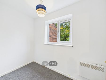 2 bedroom property to rent - Photo 4