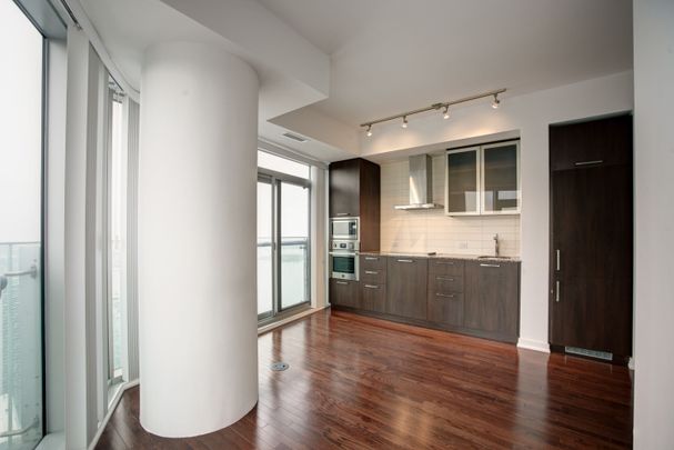For Lease - 14 York Street Unit# 6411, Toronto, Ontario - Photo 1