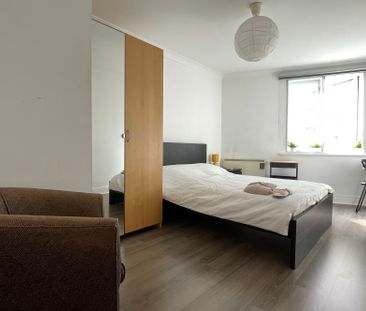 East Ferry Road - Photo 5