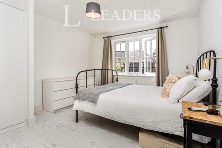 2 bedroom apartment to rent Middle Village, Haywards Heath, RH16 - Photo 3
