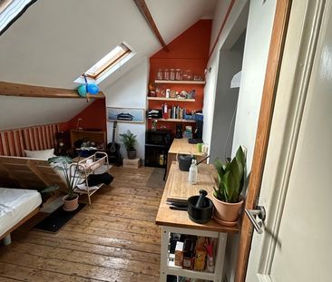 Studio met eigen badkamer en kitchenette in gedeeld huis - Foto 5