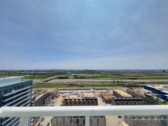 For Lease - 38 Honeycrisp Crescent Unit# 2105, Vaughan, Ontario - Photo 1