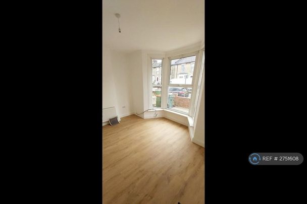 5 bedroom terraced house to rent - Photo 1