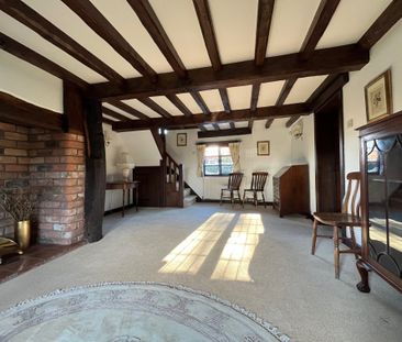 Stowe Lane, Stafford, Stowe-By-Chartley - Photo 1