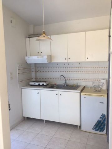 Studio/Γκαρσονιέρα για ενοικίαση Κέντρο (Ρίο) - Φωτογραφία 3