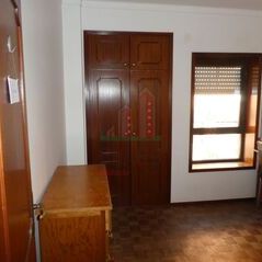 Apartment 3 bedrooms for rent Santo António dos Olivais Coimbra - air conditioning, furnished, kitchen, fireplace - Photo 1