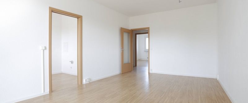 2 Zimmer, großer sonniger Balkon und Tageslichtküche - Photo 1