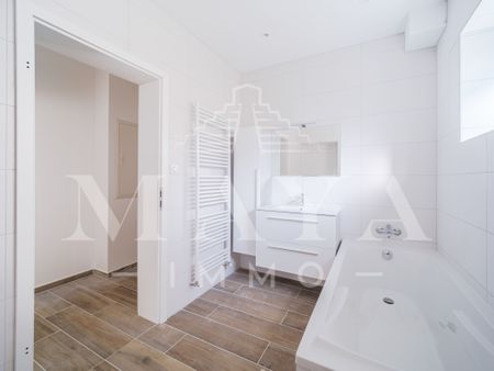 Location Appartement 4 pièces 90m² MULHOUSE 68100 - Photo 3