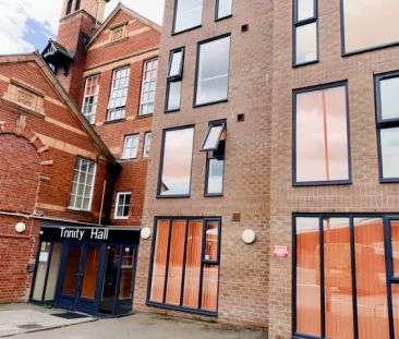 Premier Skylight En-suite - Photo 6