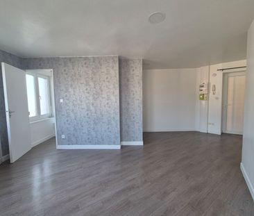 Location Appartement 1 pièce 21m² - Photo 4