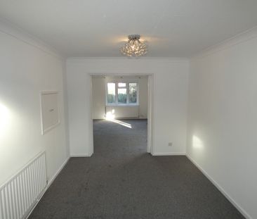 4 bed Detached - To Let - Photo 6