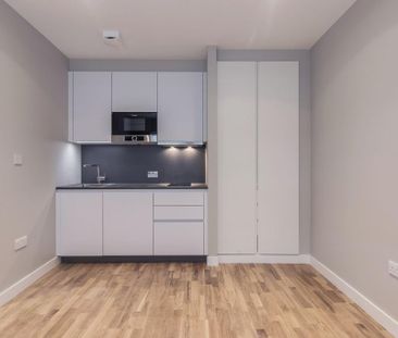 Studio to rent - Photo 3