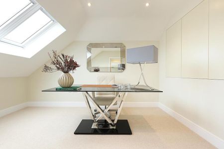 6 bedroom detached house to rent - Photo 4