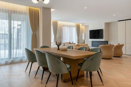 Welcome to a new era of Mayfair living at One Carrington. - Photo 4