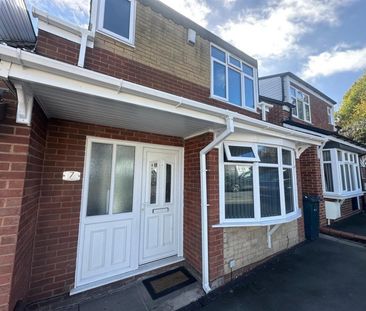 3 bedroom House To Let Total Size: 883 SQ FT - Photo 3