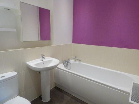 2 bedroom flat to rent - Photo 2