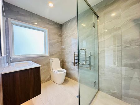 14B Bowling Avenue, Epsom – Renovated 5-Bedroom Standalone Home! - Photo 3