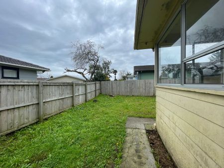Manurewa - Photo 2