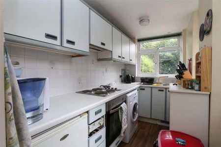 2 bedroom terraced house to rent - Photo 2