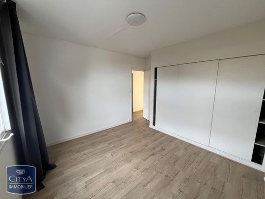 Location Appartement 4 pièces 73m² LILLE 59000 - Photo 1